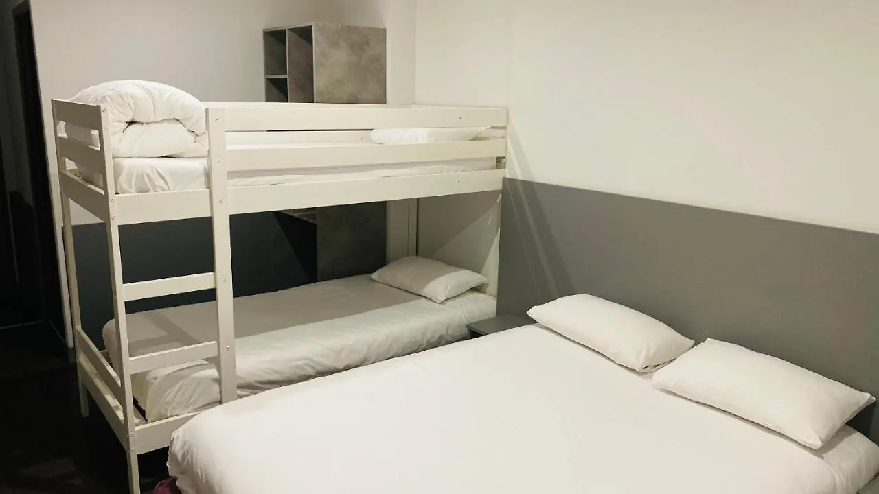 Hotel Martinez Grenay