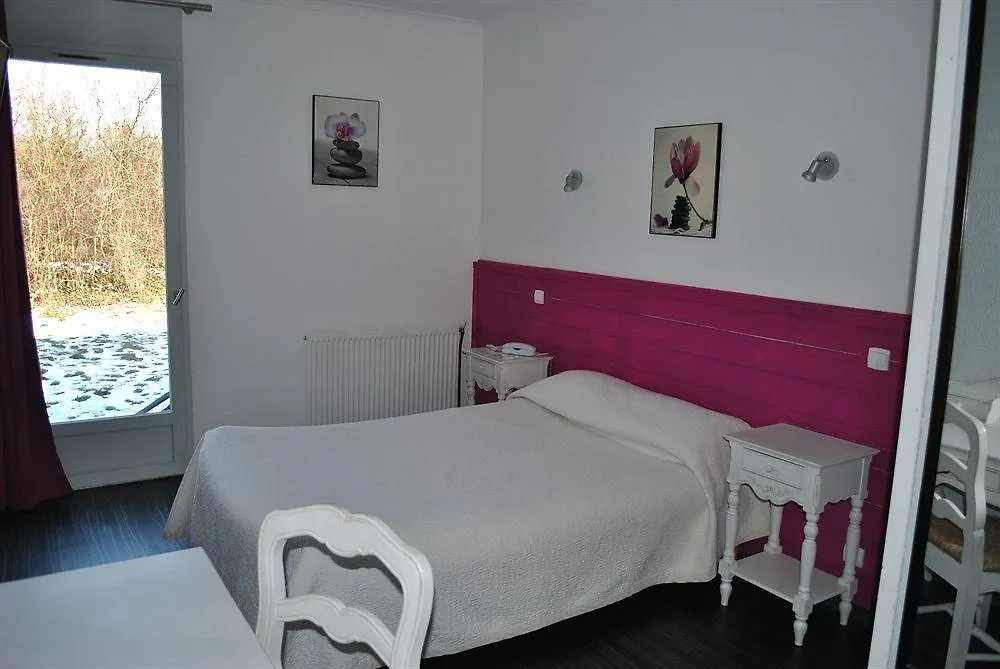 Hotel Martinez Grenay